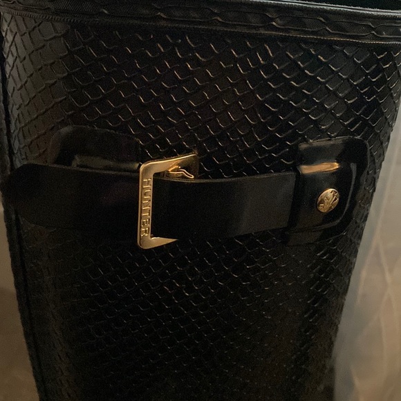 NWOT Black Hunter Snake Pattern Rain boots - Picture 5 of 6